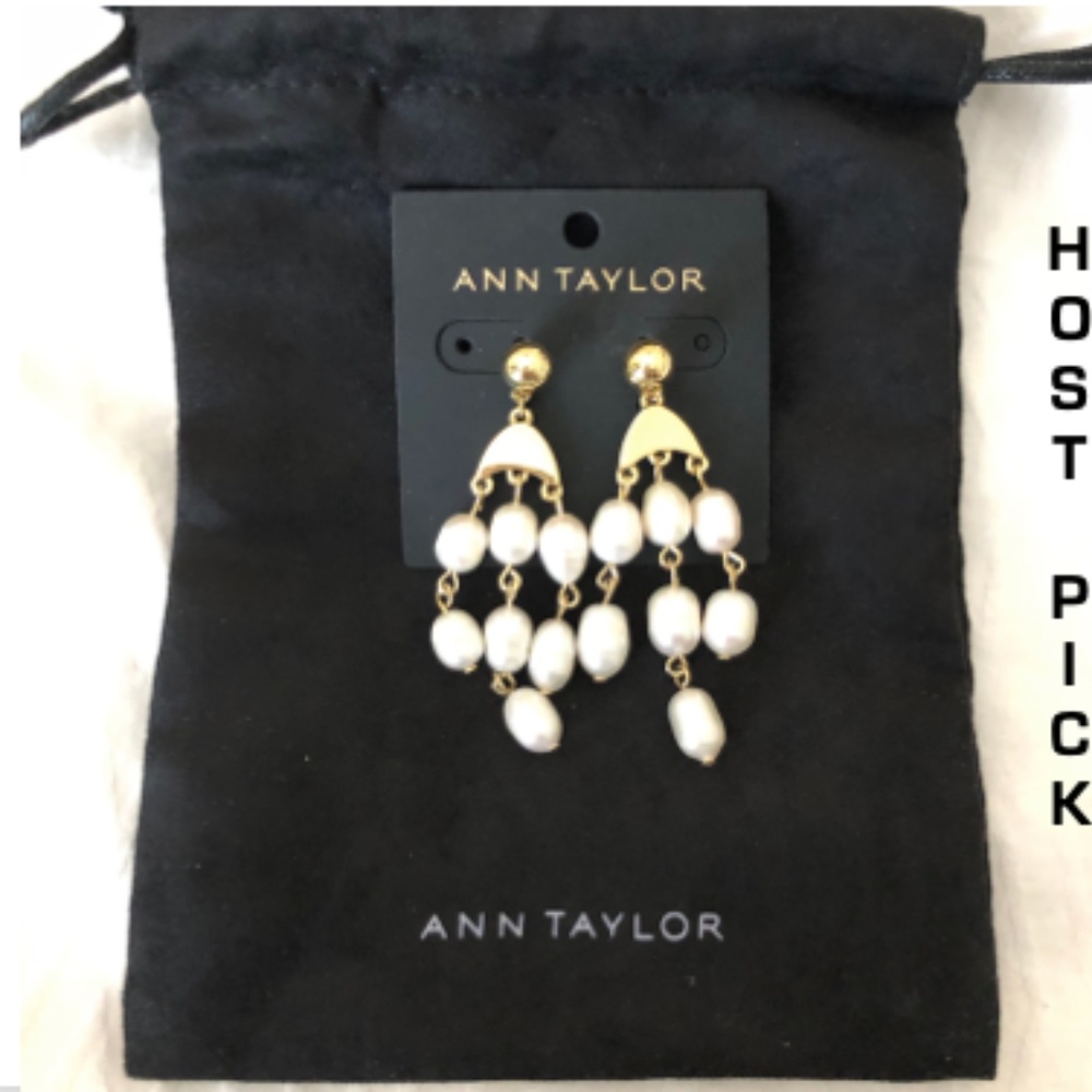 *HP* NWT! Ann Taylor Chandelier Statement Earrings